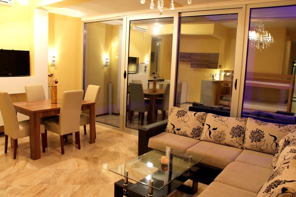 Crystal Apartments 울친 외부 사진