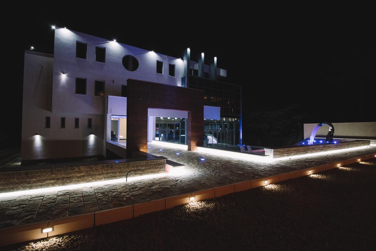 Crystal Apartments 울친 외부 사진