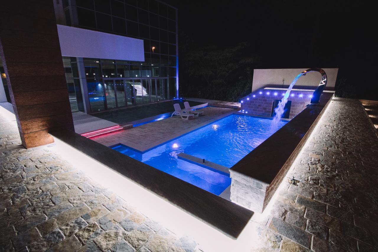 Crystal Apartments 울친 외부 사진