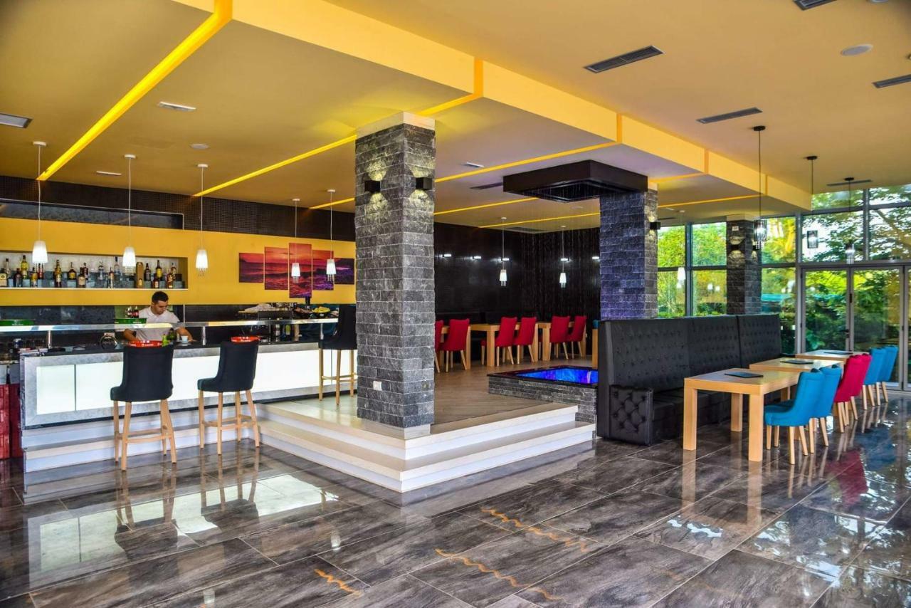 Crystal Apartments 울친 외부 사진