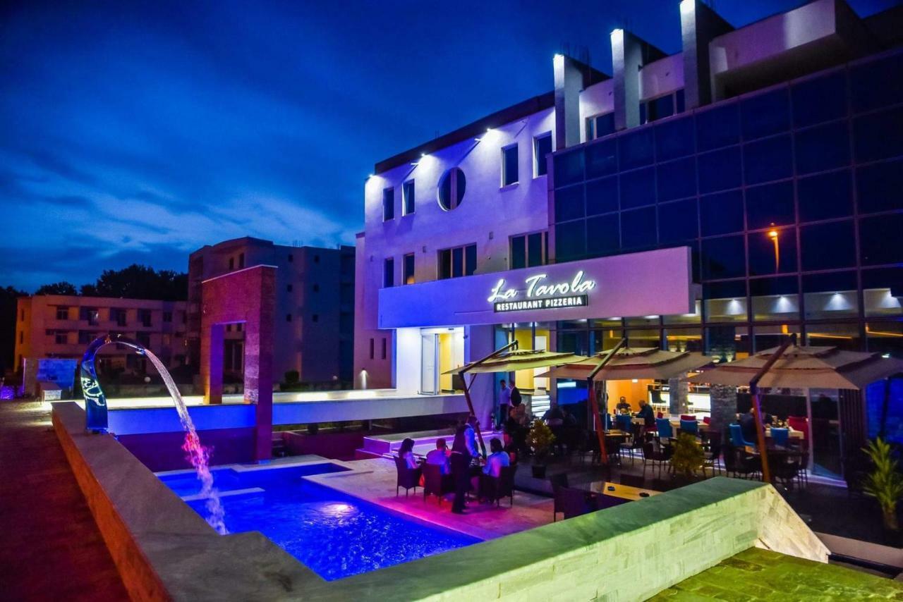 Crystal Apartments 울친 외부 사진