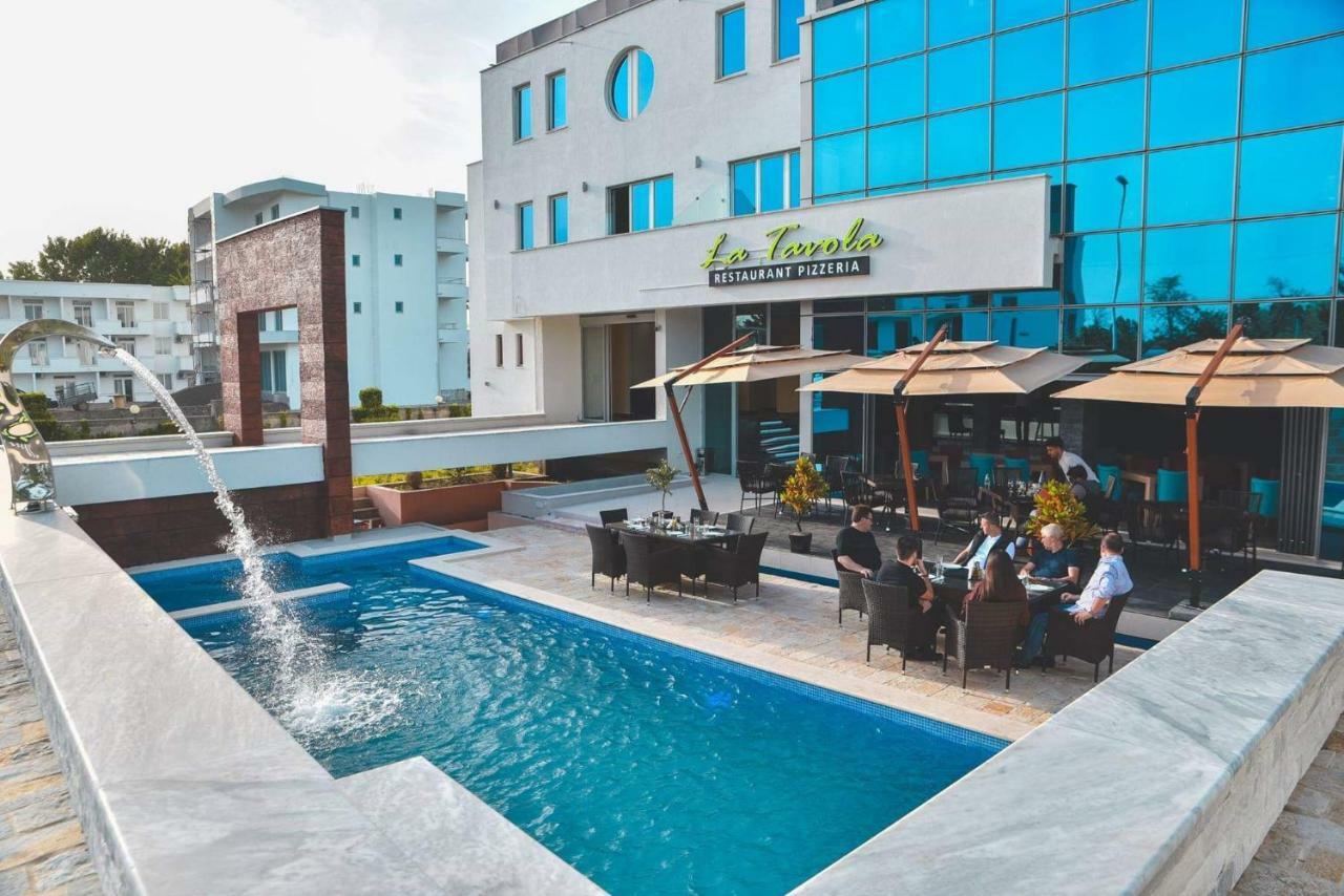 Crystal Apartments 울친 외부 사진
